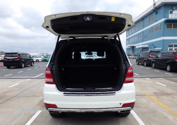 Mercedes-Benz GL cena 129900 przebieg: 66900, rok produkcji 2012 z Piaseczno małe 742